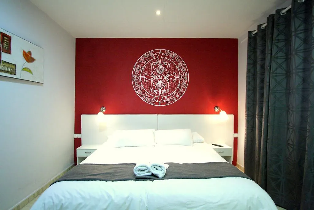 Hostel Artistic Barcelona 0*,  Spain